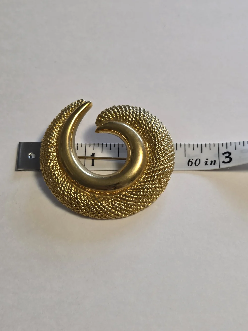 Vtg Napier Polished and Textured Gold-Tone Swirl Brooch